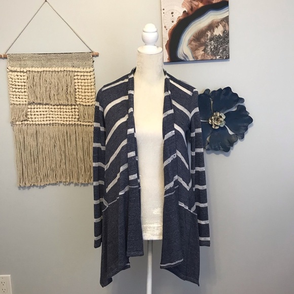 Splendid Tops - Splendid blue and white draped cardigan